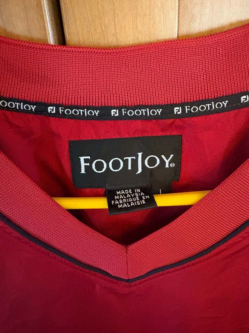 FootJoy Men's Short Sleeve V-Neck Golf Windshirt Pullover - Red - Picture 3 of 6